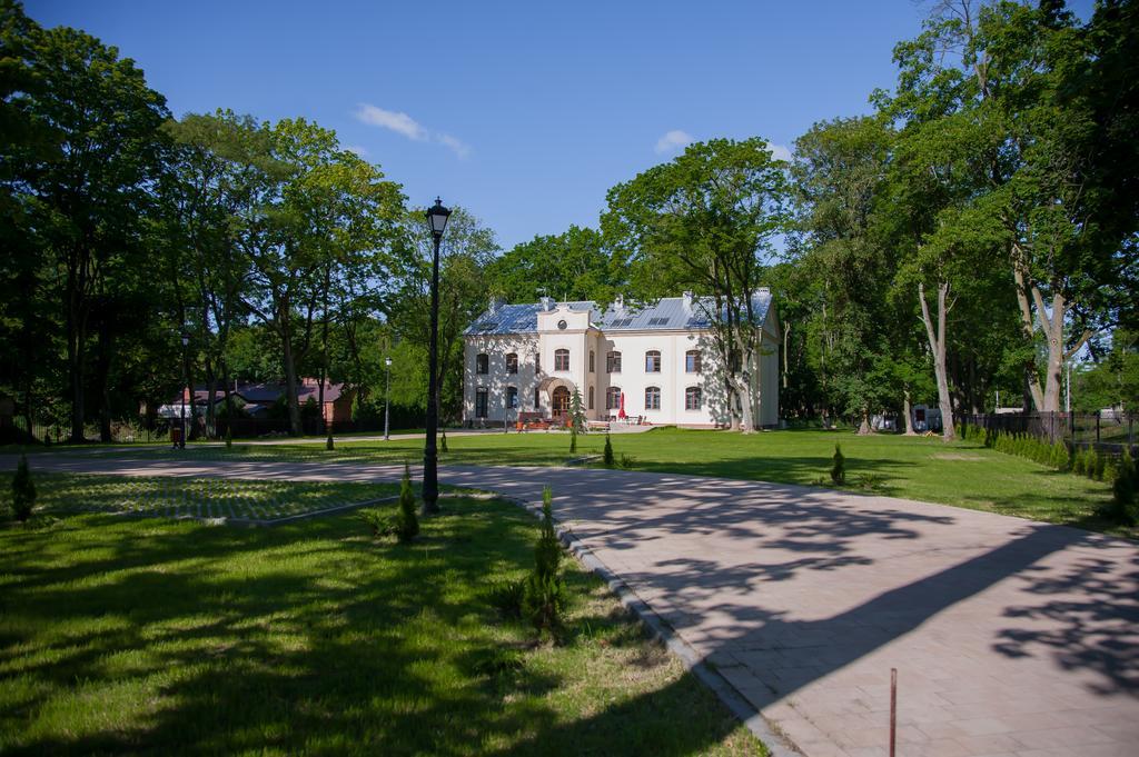 Modlin Palace Nowy Dwór Mazowiecki Buitenkant foto